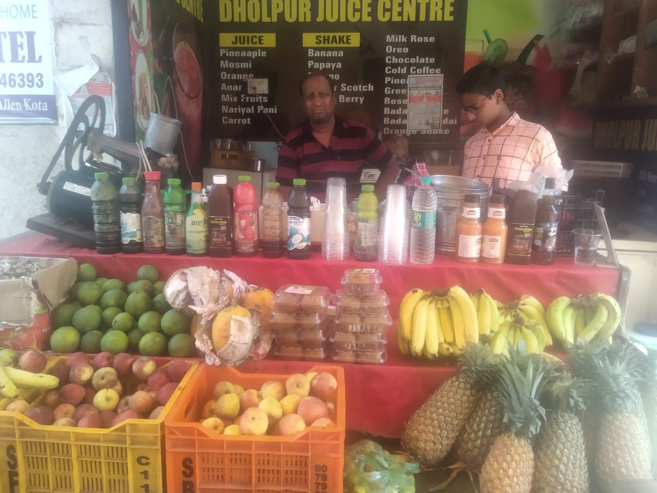 DHOLPUR JUICE CENTER