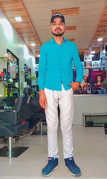 NIKHAR MENS PARLOUR 