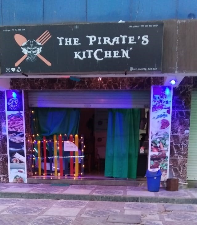 THE PIRATE'S KITCHEN 