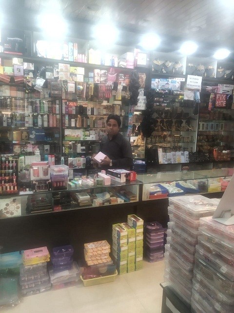 SHARDA BANGEL AND JEWELLARY STORE 