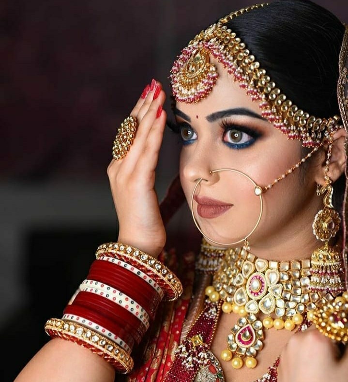 KAMINI BEAUTY SALOON AND ACADEMY 