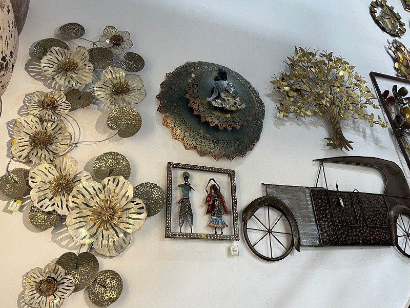 HOME COLLECTION 