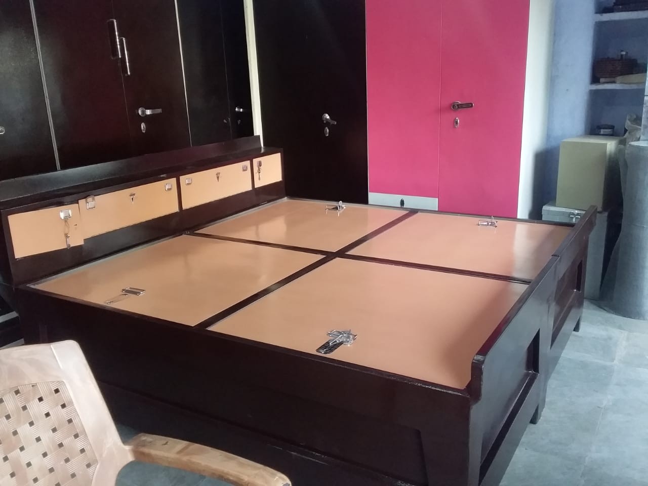SHREE GANGOTRI STEEL FURNITURE 